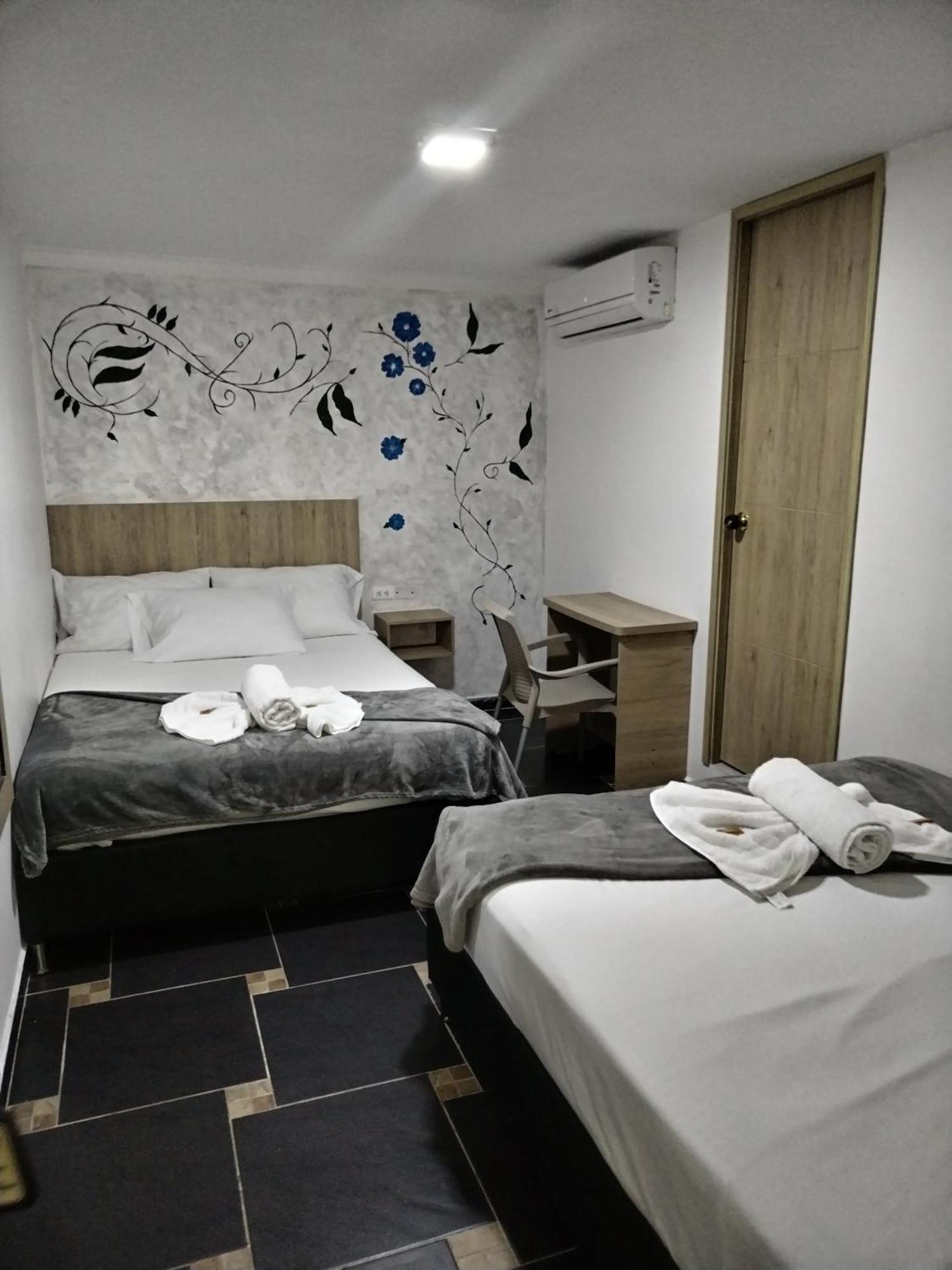 Hotel Colores Boutique Medellin Bagian luar foto